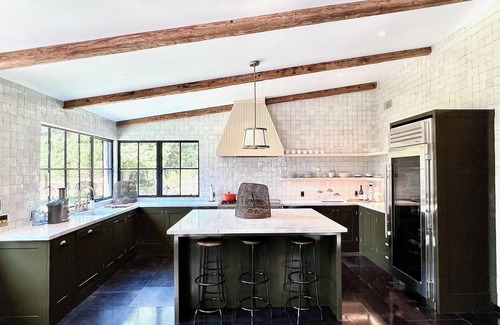 Barnes Landing House | Brand NEW Spacious 6-bedroom house in peaceful Amagansett just Steps From Water