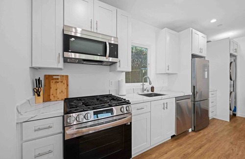 Beverly Hills Apartment | Brand New Spanish Style Home in Heart of LA Unit 1