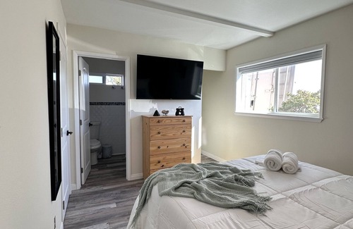 El Rio Apartment | Brand NEW studio near Collection!