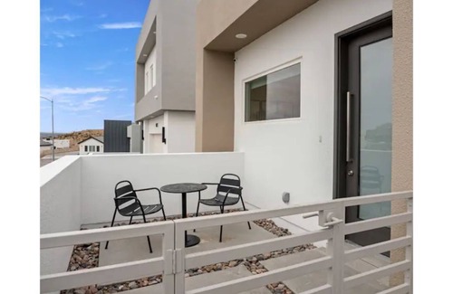 El Paso Apartment | Brand New! - The Casita Bonita