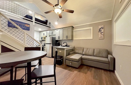 Hiawassee Cottage | Brand New Tiny Home in Downtown Hiawassee on the Lake!