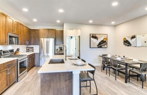 Rendezvous House | Brand-New Townhome with Hot Tub, 4 Mi to Winter Park