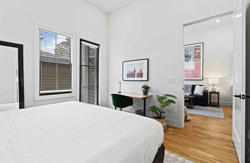 Virginia Highland Apartment | Brand New Trendy Virginia Highlands Apt!