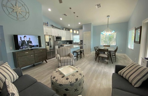 Fort Myers Beach House | Brand New Tropical Paradise Home with Pool - Walk to Beach, Brand New Pool Beach Home
