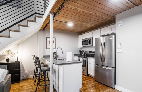 Providence Apartment | Brand New Two Bedroom Apartment With KING BED