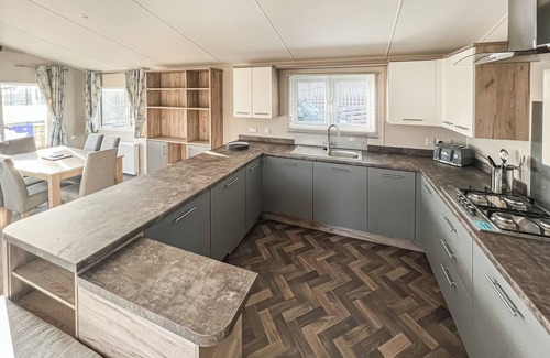 Ore Ski Chalet | Brand new unit to the Hire fleet, stunning 20ft x 40ft accommodation.