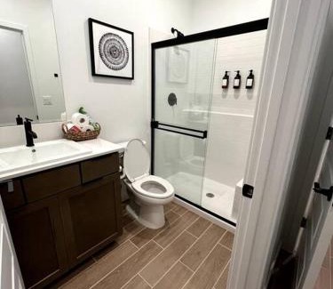 Pumpkin Center Apartment | Brand New, Upscale 1BR 1BA Studio