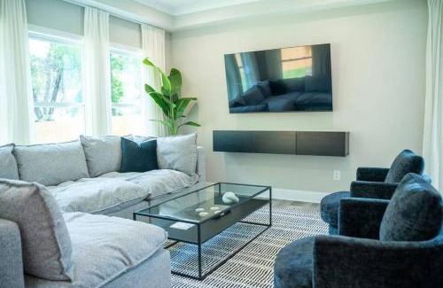 Atlanta House | BRAND NEW: Urban Oasis 5 min from Mercedes Benz
