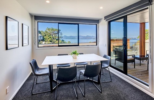 Wellington House | Brand New with Ocean Views