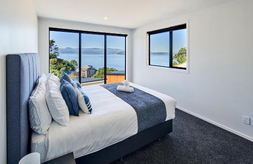 Wellington House | Brand New with Ocean Views