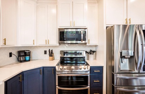 Broken Bow House | BRAND NEW! "Yes, Please!" Spacious Luxury Getaway 6 Bed 6 and a half Bath