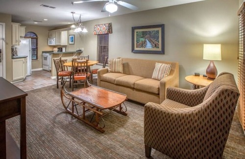 Branson Apartment | BRANSON FUN AND ATTRACTIONS - 2BD/2BA - KITCHEN