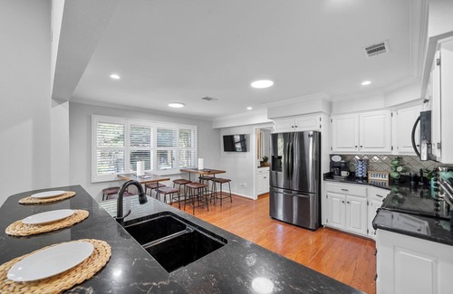 Rockwell House | Breakaway on Lake Hamilton! Boat Slip - Kayaks - Hot Tub - Firepit - Swings