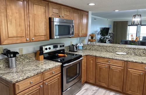 Destin Condo | "Breakers East 1006" Gulf Front 2BR/2BA~Beach setup included