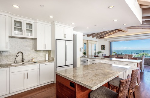 Corona del Mar House | Breakers Manor, right on Big Corona Beach!