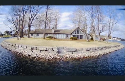Alexandria Bay House | Breath Taking View on the Beautiful St. Lawrence River