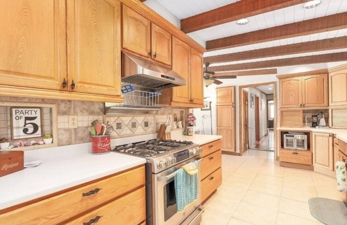Camden House | Breathe taking views & sleeps 14 at our Lake house at Beaverdam TN River KY Lake