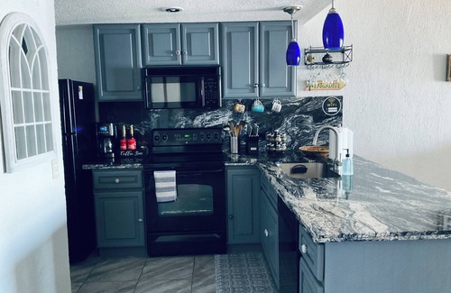 Puerto Penasco Condo | Breathtaking, Beachfront, 2bed 2bath remodeled Princesa de Penasco condo.