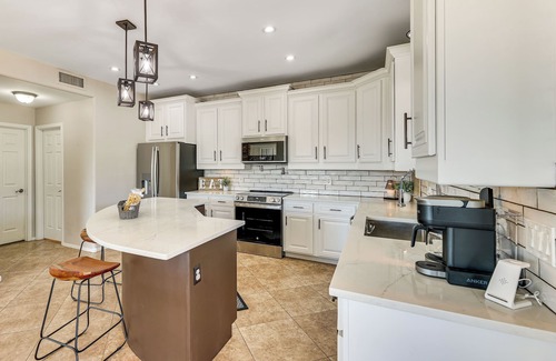Gold Canyon House | Breathtaking Family Retreat in Elite Gold Canyon!