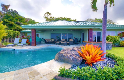 Kailua-Kona House | Breathtaking Kona Home - Heated Pool/Air conditioning and Beautiful Sunsets