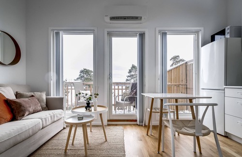 Upplands-Bro Municipality Apartment | Breathtaking Lakefront mini villas