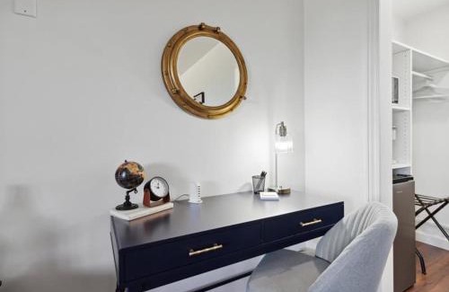 Petoskey House | BreathTaking LakeViews DTPetoskey Work Desk