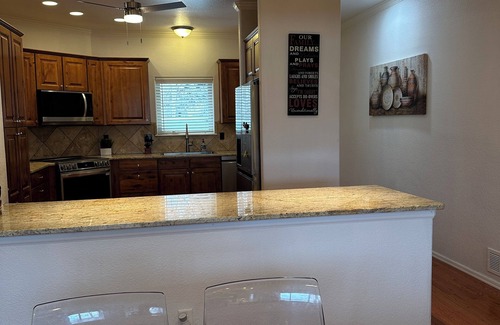 Divide House | Breathtaking Mountain View!~Spa!~Gourmet Kitchen!~Sleeps 6+Best Location!