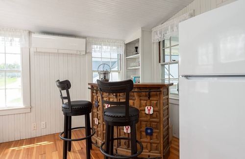 Harpswell Cottage | Breathtaking Oceanfront Views with Deep-Water Dock and Mooring
