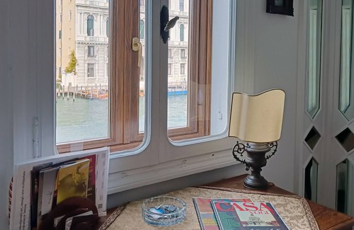 Dorsoduro Apartment | Breathtaking view on the Grand Canal and Guggenheim's garden