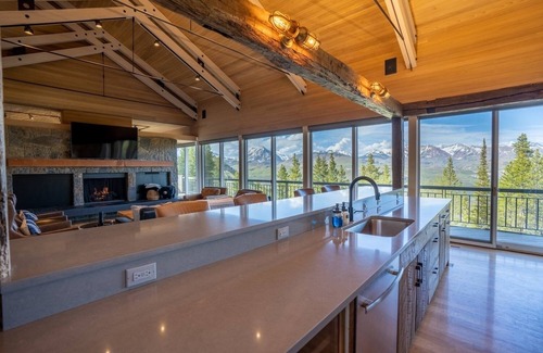 Crested Butte House | Breathtaking Views, 70 Acres & 5-Star Family Fun! ⛰️⛰️⛰️