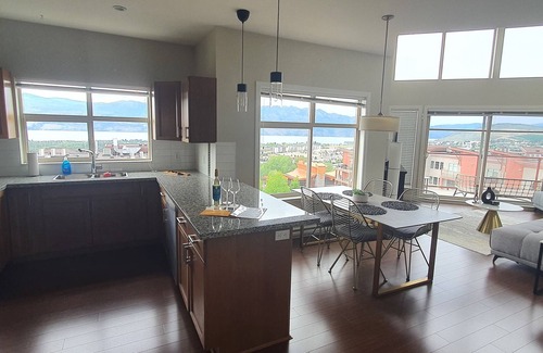 Central Okanagan Condo | Breathtaking Views in this beautiful top corner unit at Copper Skyn