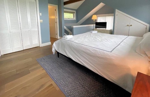Bromley Mountain House | Breathtaking views from Bromley's Ridges Top Shelf