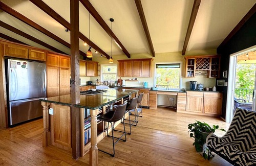 Castle Rock House | Breathtaking Views in Castle Pines North