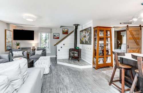 Historic District House | Breck Home in the Heart of Downtown Alpenglow