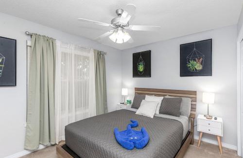 Navarre House | Breeze - Family Retreat with Waterfront Access & Game Room