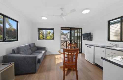Ulladulla Hotel | Breeze Inn 13 Princes Highway, Ulladulla