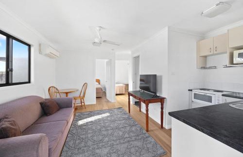 Ulladulla Hotel | Breeze Inn 13 Princes Highway, Ulladulla
