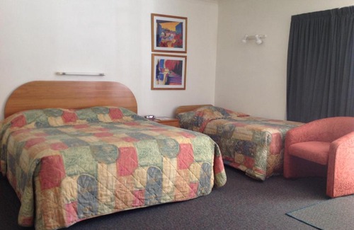 Greymouth Hotel | Breeze Motels