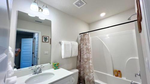 Gulf Breeze House | Breezy Base
