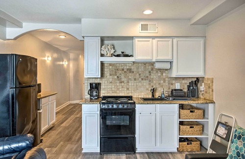 North Beach Condo | Breezy Beachfront Condo in Heart of Corpus Christi