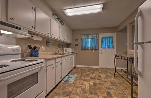 Gulfport House | Breezy Gulfport Getaway Less Than 1 Mile to Beach and Casino