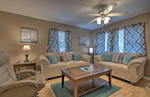 Gulfport House | Breezy Gulfport Getaway Less Than 1 Mile to Beach and Casino