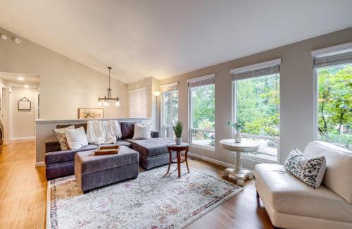 Bremerton House | Bremerton Home with Fire Pit Near Parks and Museums
