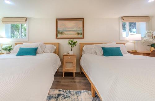 Rollingbay House | Bremerton Waterfront Cottage