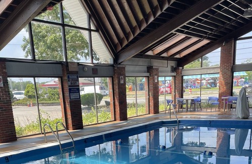 Bass River Hotel | Brentwood Motor Inn