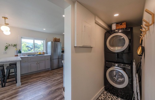 Okanagan-Similkameen House | Brew House on the Naramata Bench