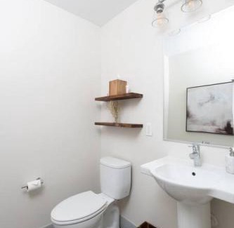Westown Apartment | Brewery District 2-Story 2BR Apt Near Fiserv with Rooftop, Gym, and Parking