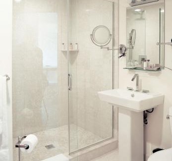 North End Hotel | Bricco Suites
