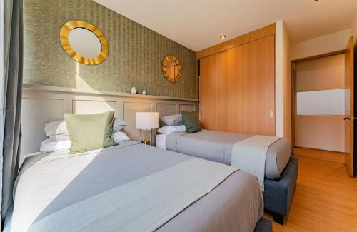 Reforma House | Brick apartment two blocks from plaza Rio de Janeiro Roma