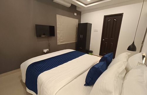 Sadras Hotel | BRICK CASTLE
